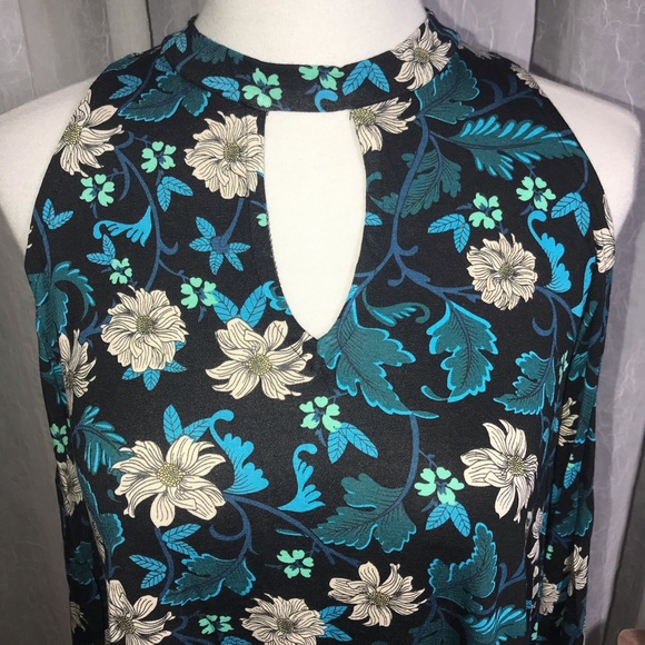 Romeo Juliet Couture Cold Shoulder Shirt Top Blouse Small Floral Long Sleeve New - Picture 3 of 7